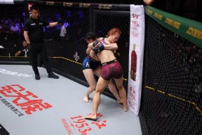 3377体育投注平台-莎莎赛后痛哭