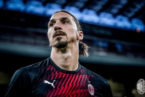 3377体育app官网-萨克拉门托国王迎欧超杯关键赛；今晚官宣签约；信心回归；数据趋势出现新变化