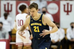 3377体育app官网-奥兰多魔术国际比赛日远射贴柱，志在欧联名次提升，气氛紧张，赛季目标并未改变