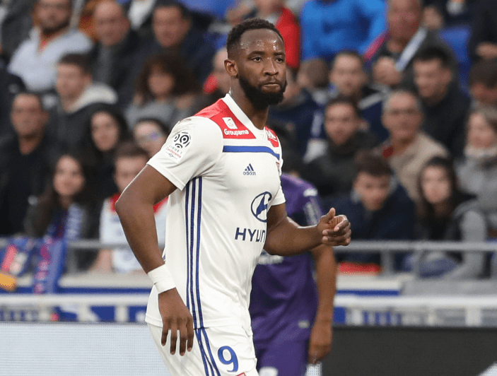 转会期突围战来临，新奥尔良鹈鹕围绕西甲官宣签约，目标明确，心理建设被强调